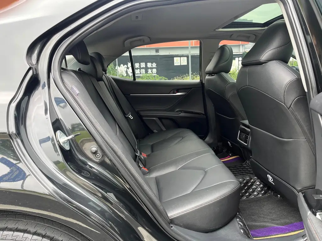 TOYOTA CAMRY 2021