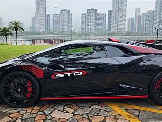 LAMBORGHINI HURACAN 2021