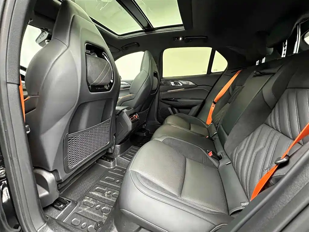 LYNK&CO 02 HATCHBACK 2021