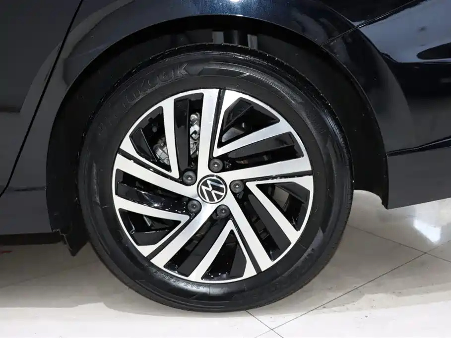 VOLKSWAGEN LAVIDA 2022