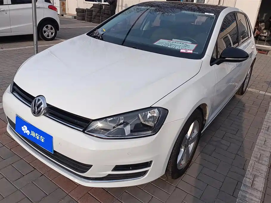 VOLKSWAGEN GOLF 2017