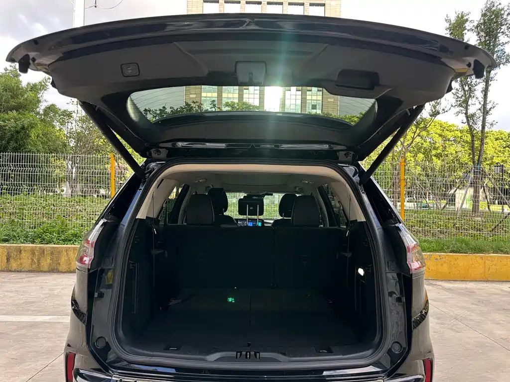 FORD EDGE 2021