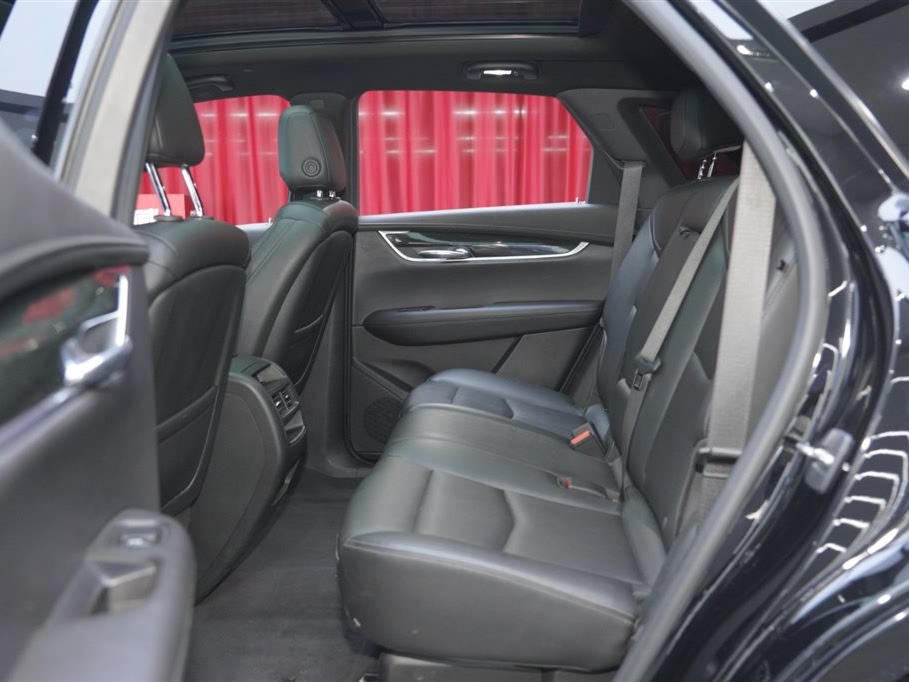CADILLAC XT5 2021