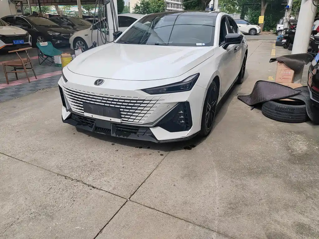 CHANGAN UNI-V 2022