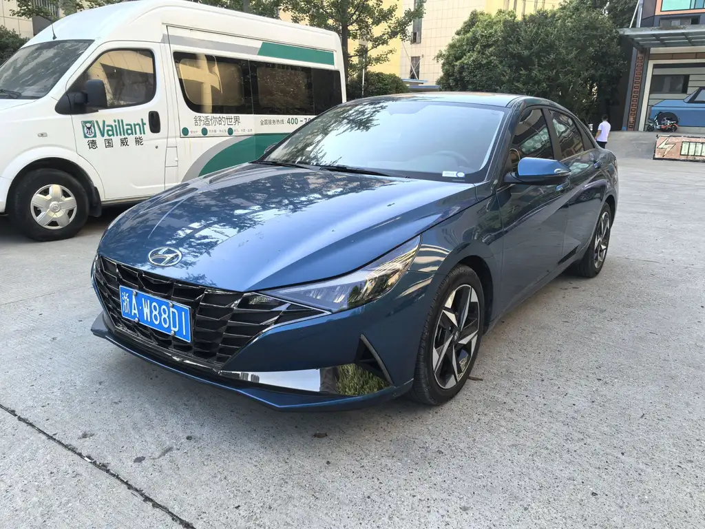 HYUNDAI ELANTRA 2022