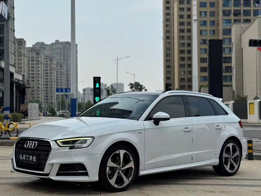 AUDI A3 2019