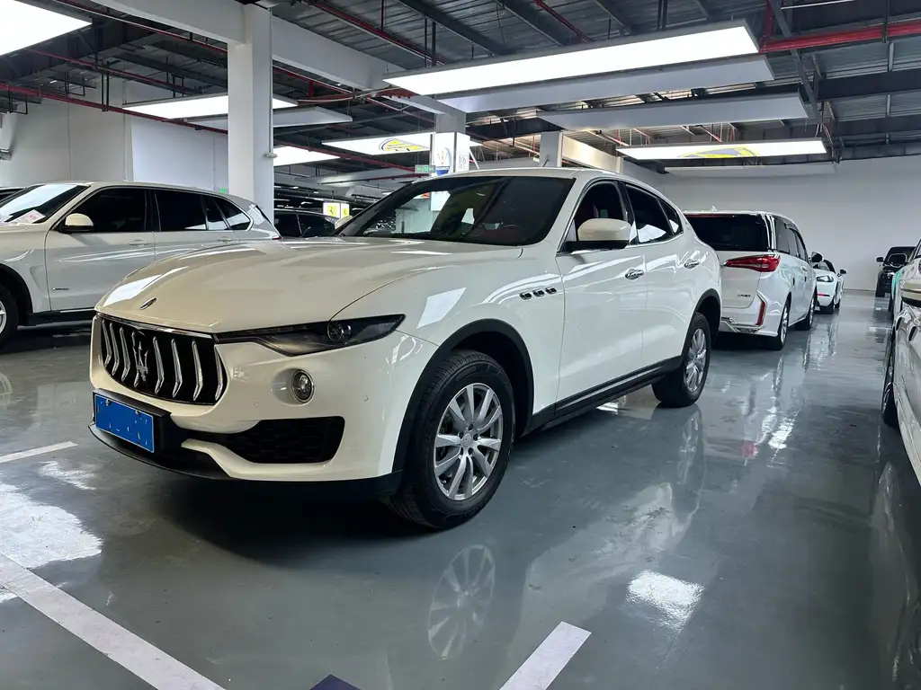 MASERATI LEVANTE 2018