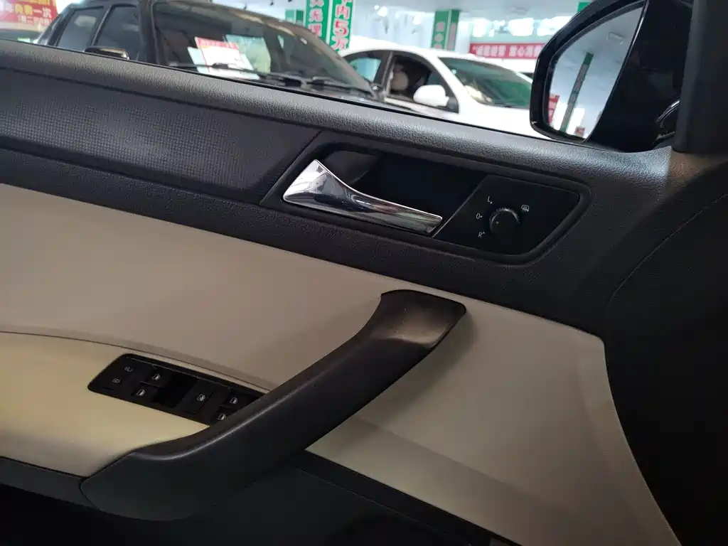SKODA RAPID 2013