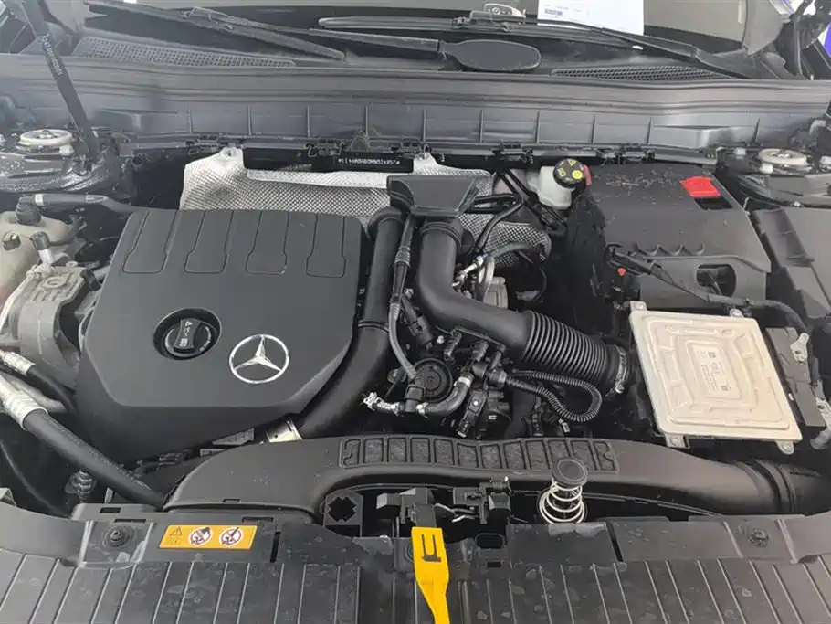 MERCEDES BENZ GLB 2021
