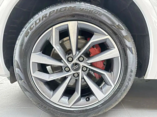 AUDI Q5L 2024 YEAR 40 TFSI LUXURY DYNAMIC 2024