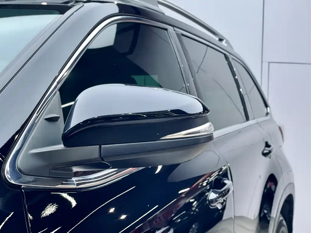 TOYOTA HIGHLANDER 2015