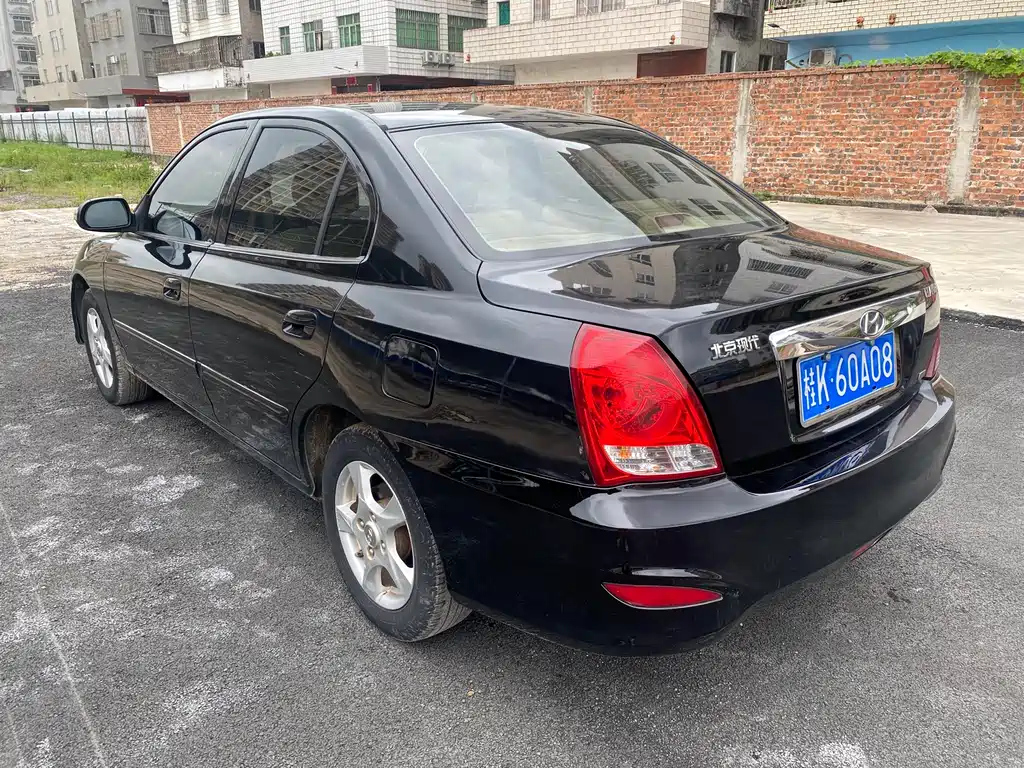 HYUNDAI ELANTRA 2011