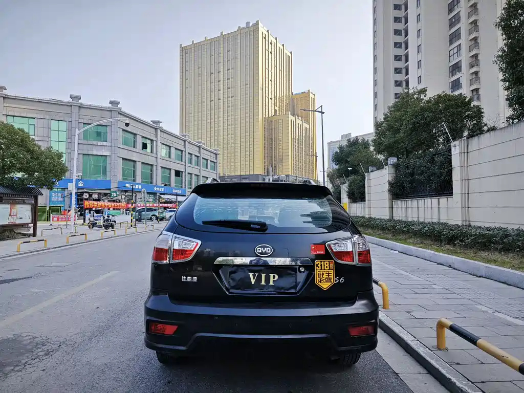 BYD S6 2013