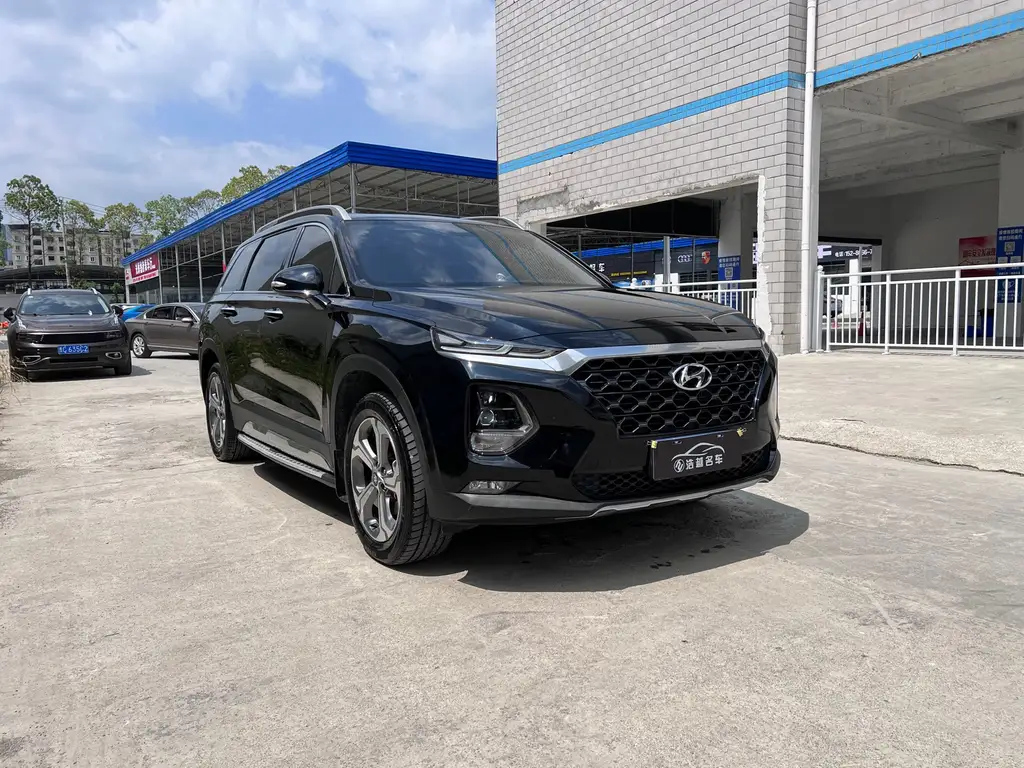 HYUNDAI SANTAFE 2020