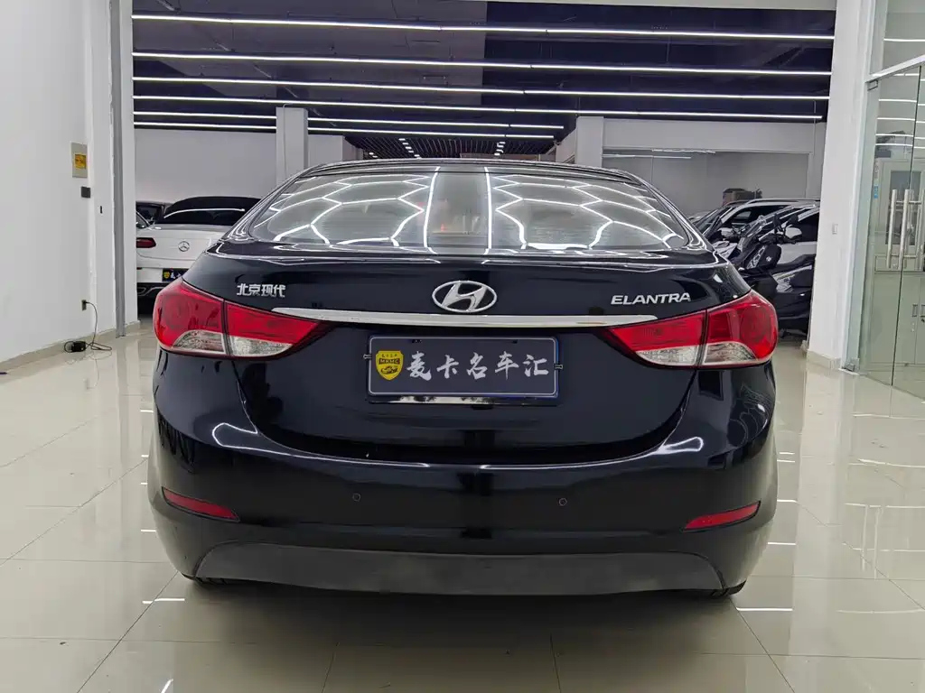 HYUNDAI ELANTRA 2013