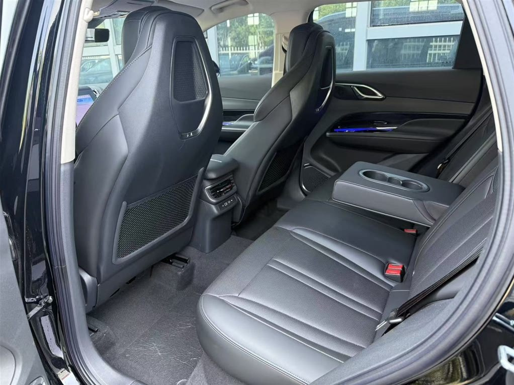 HONGQI HS3 PHEV 2024