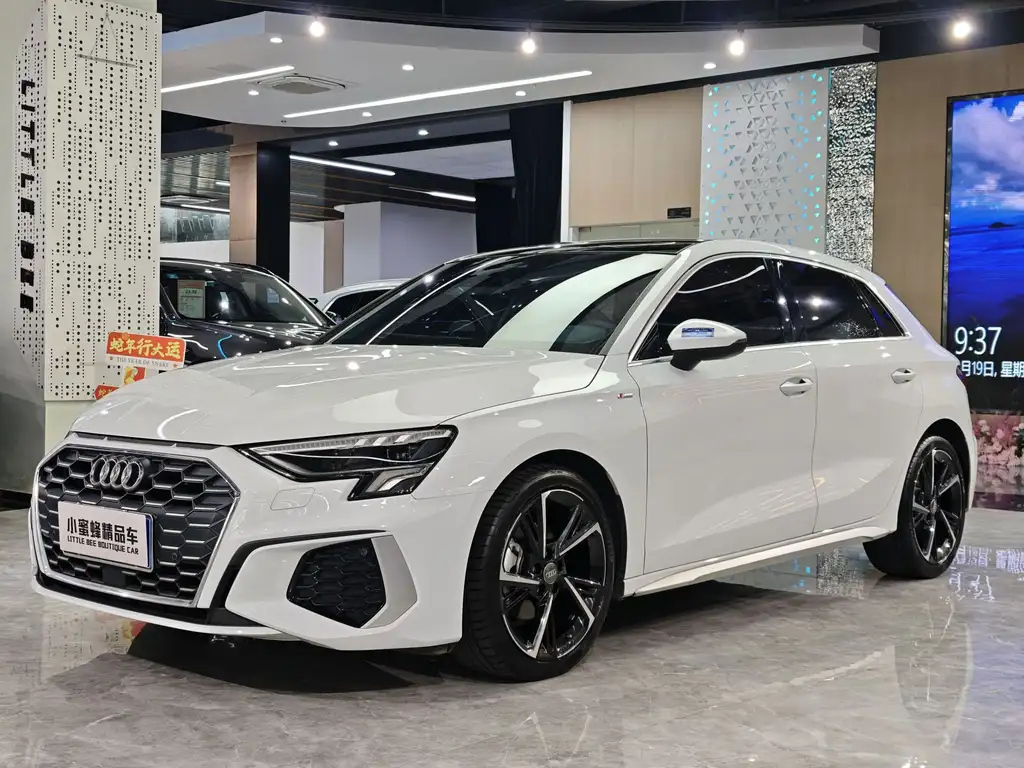 AUDI A3 2021