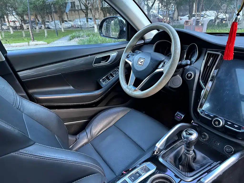 ZOTYE SR7 2017