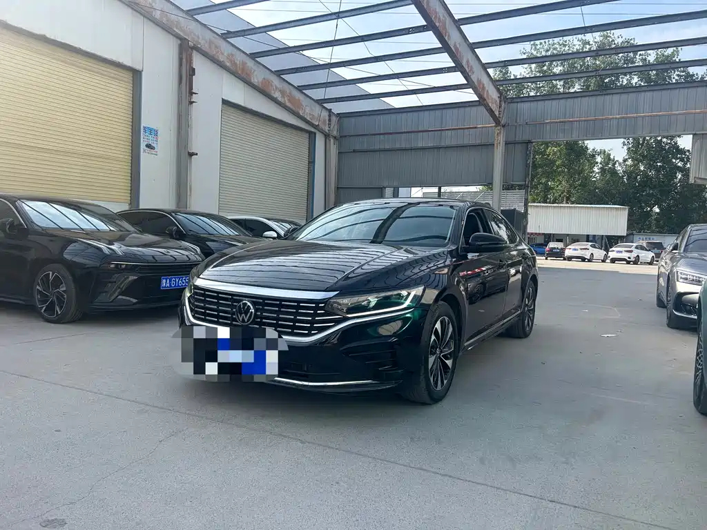 VOLKSWAGEN PASSAT 2022
