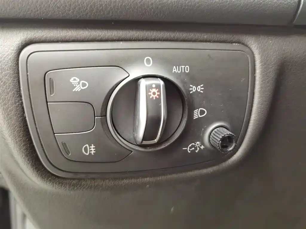 AUDI A6L 2014