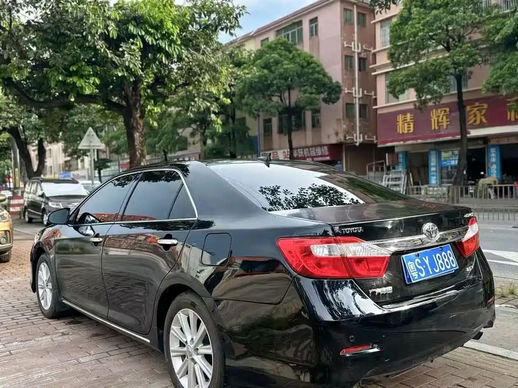 TOYOTA CAMRY 2012