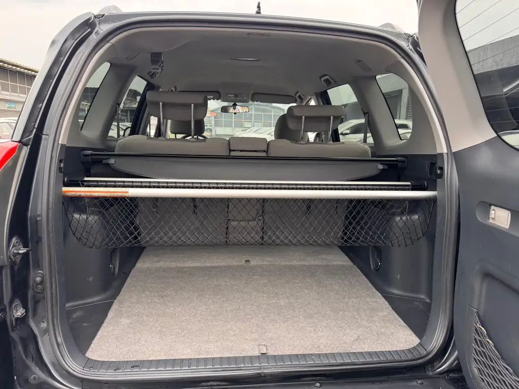 TOYOTA RAV4 RONGFANG 2011