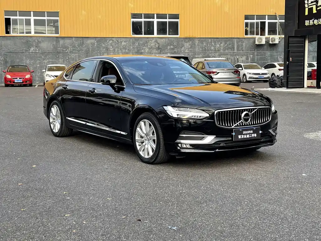 VOLVO S90 2020