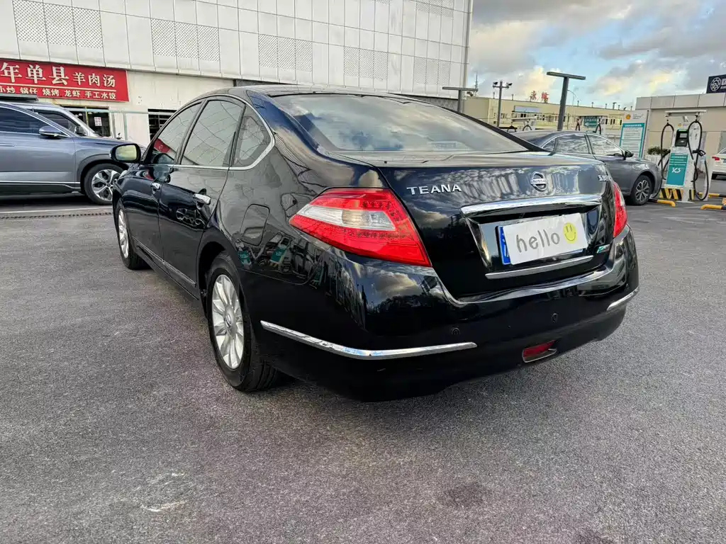 NISSAN TEANA 2009
