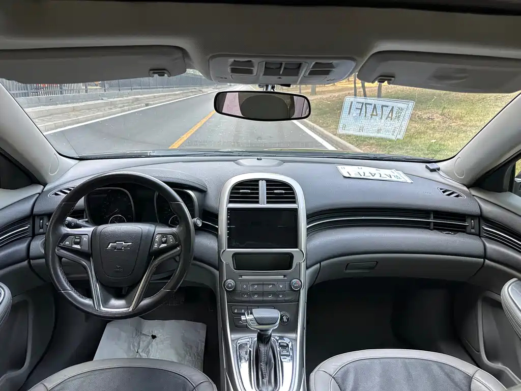 CHEVROLET MALIBU 2012