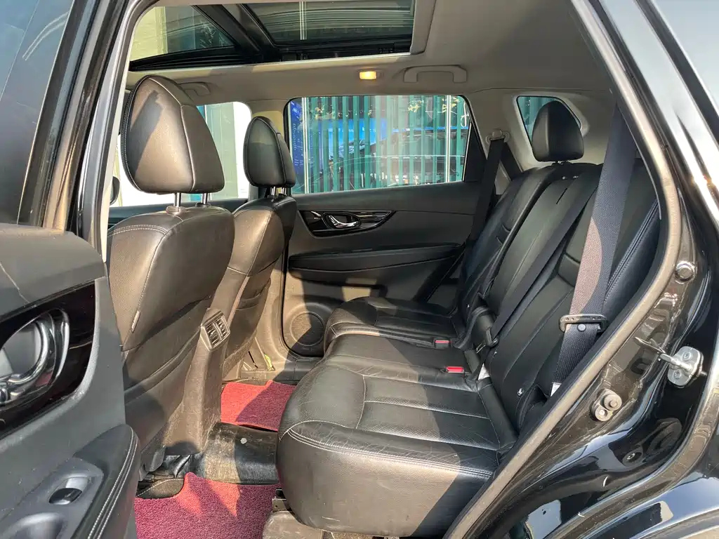 NISSAN X-TRAIL 2019