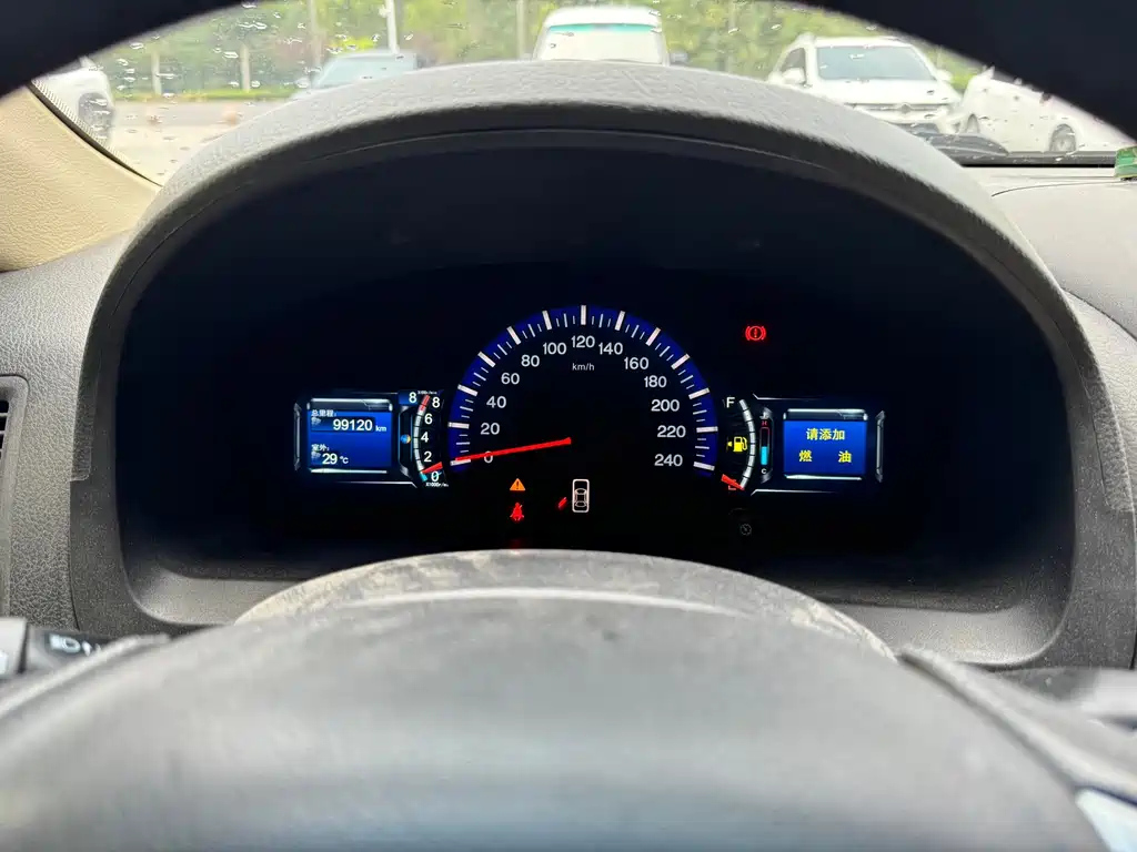 BYD G6 2013