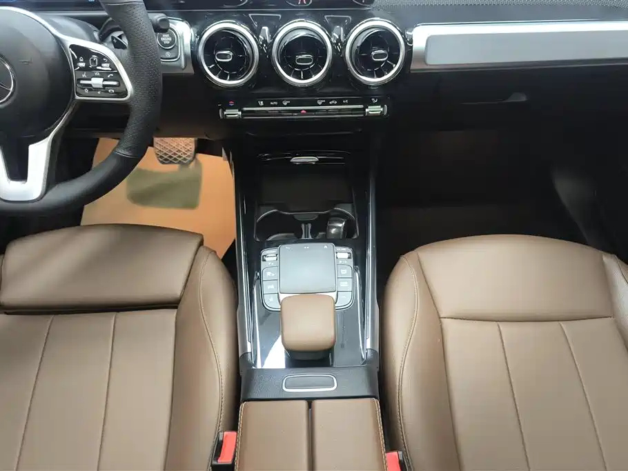 MERCEDES BENZ GLB 2022
