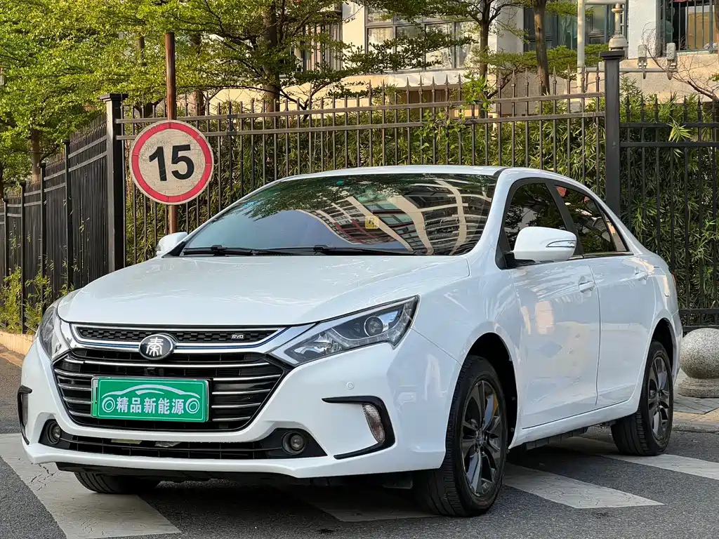 BYD QIN NEW ENERGY 2017