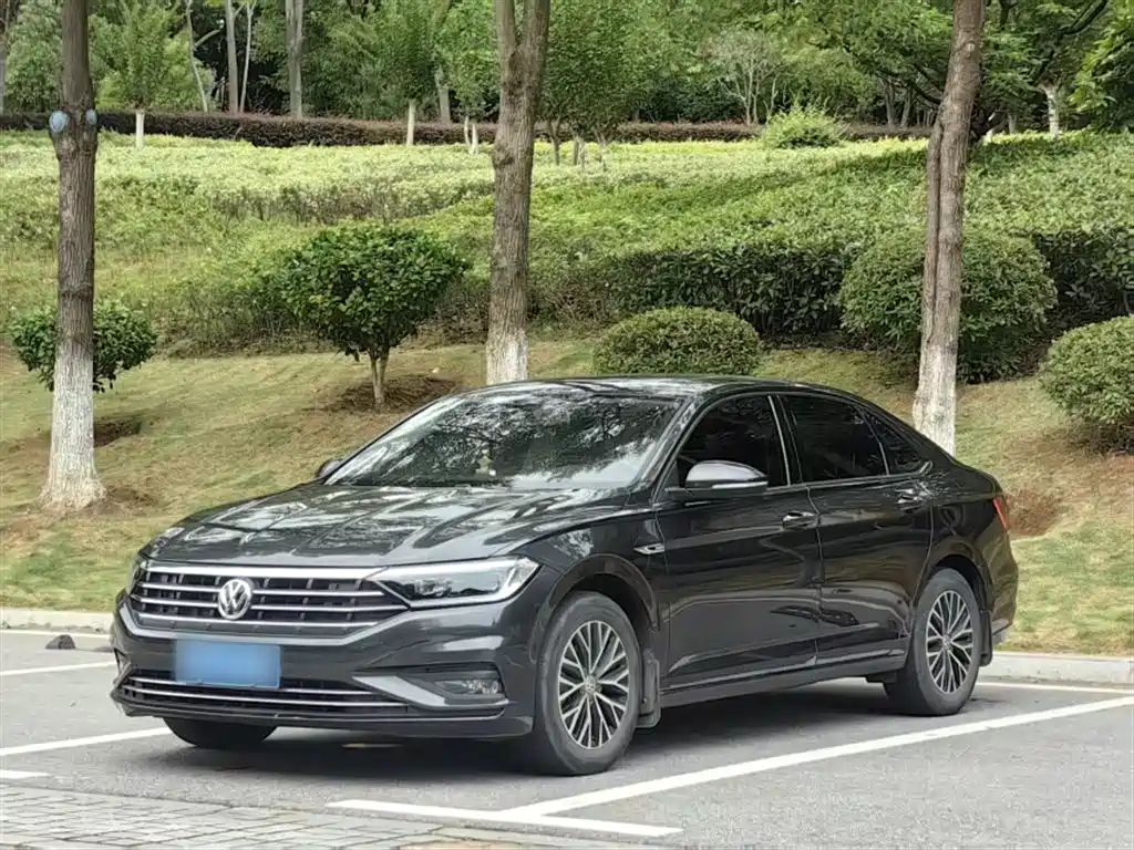 VOLKSWAGEN SAGITAR 2021