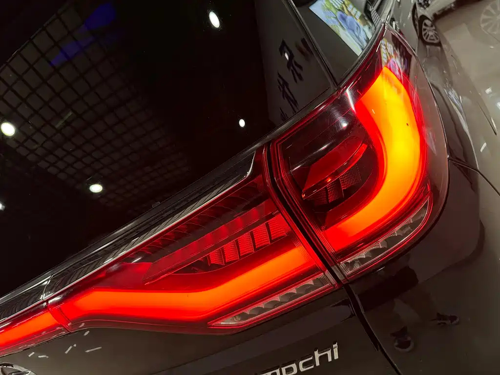 TRUMPCHI M8 2020