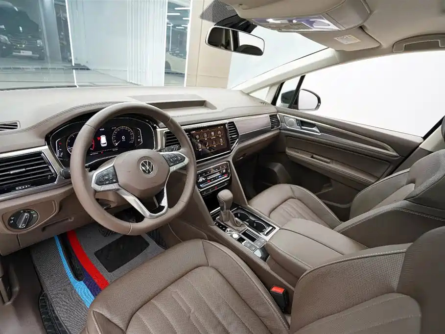 VOLKSWAGEN VILORAN 2020