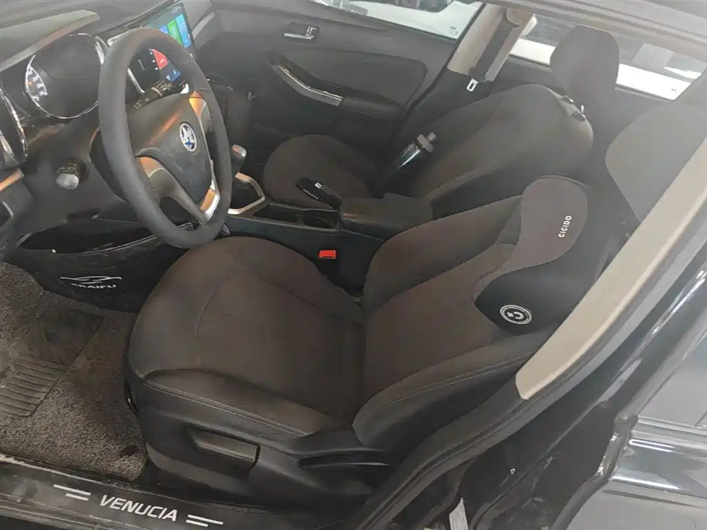 VENUCIA T70 2016