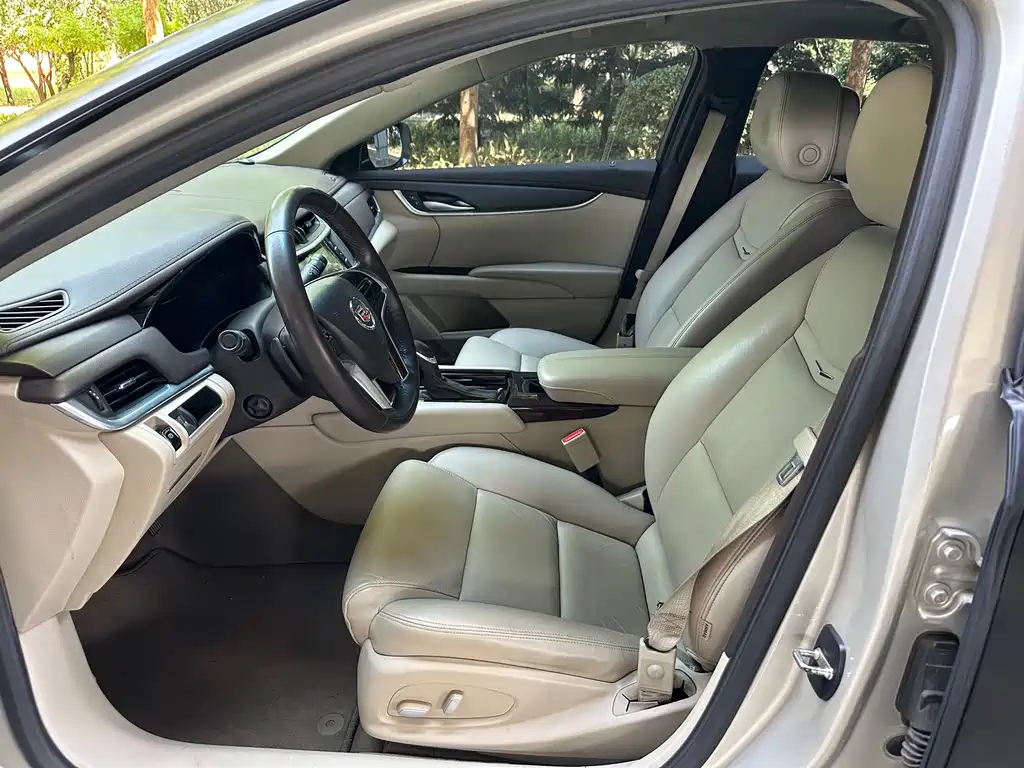 CADILLAC XTS 2015