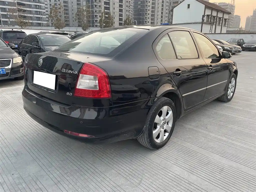 SKODA OCTAVIA 2011
