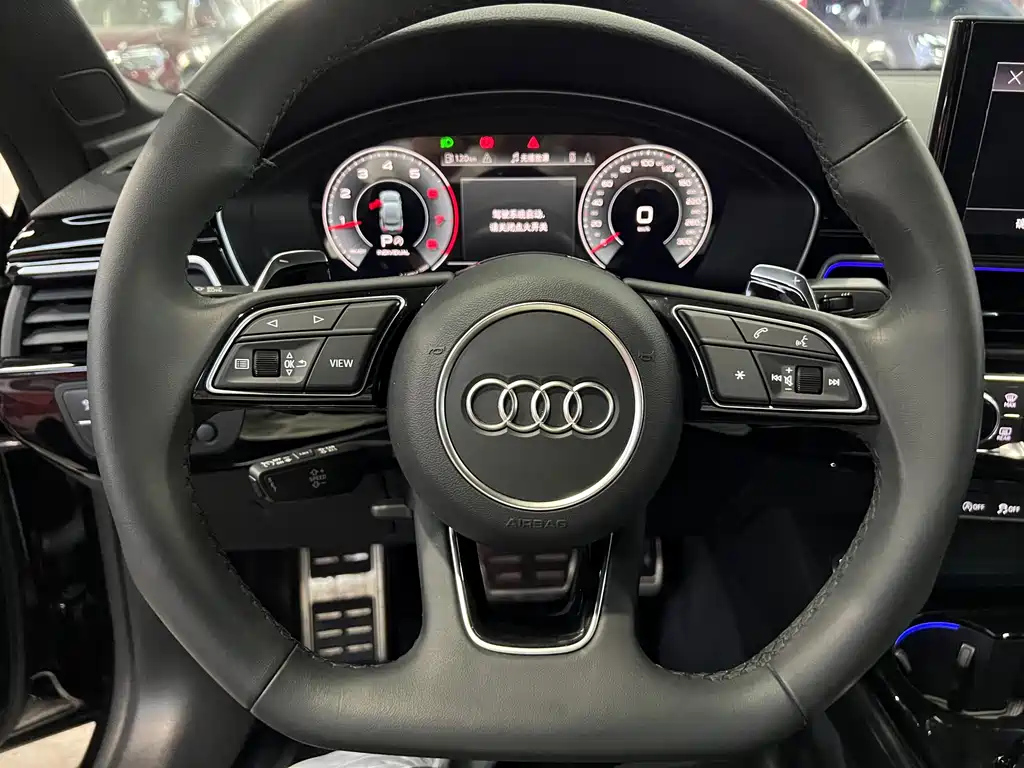 AUDI A5 2024