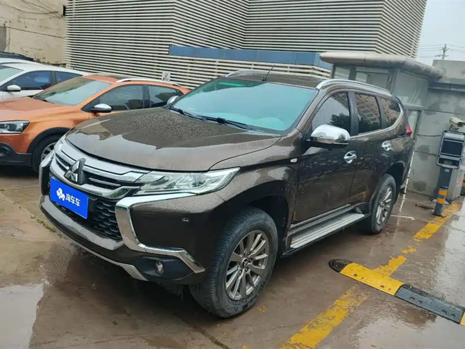 MITSUBISHI PAJERO.SPORT IMPORT