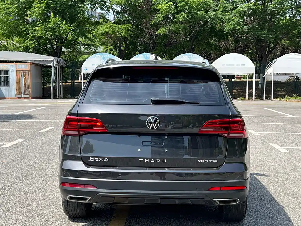 VOLKSWAGEN THARU 2021