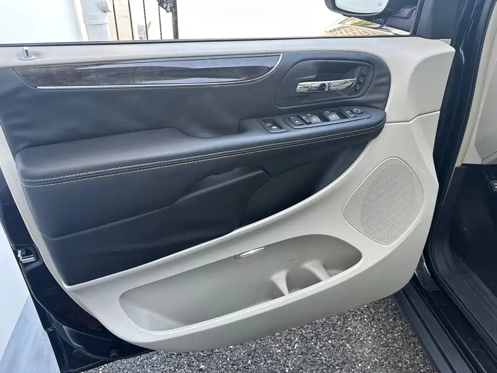 CHRYSLER OTHER 2013