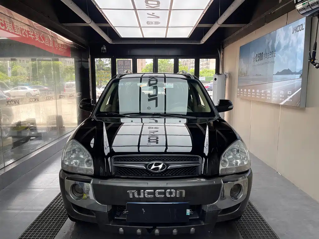 HYUNDAI TUCSON 2010