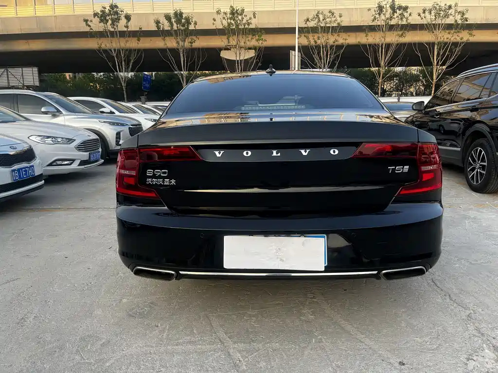 VOLVO S90 2020