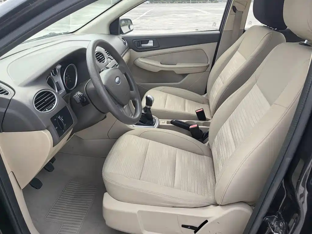 FORD FOCUS 2013