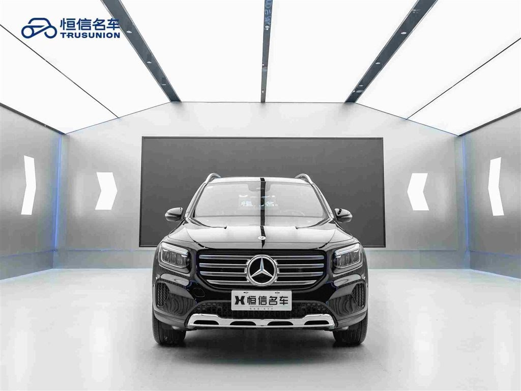 MERCEDES BENZ GLB 2024