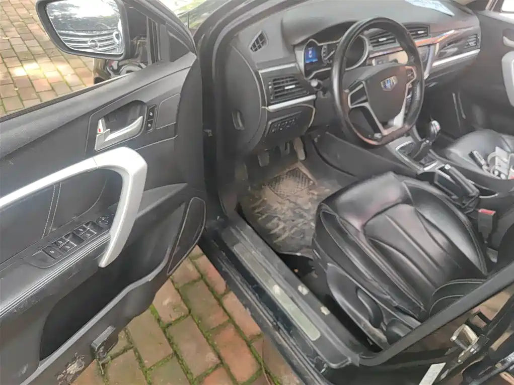 GEELY AUTO EMGRAND 2017