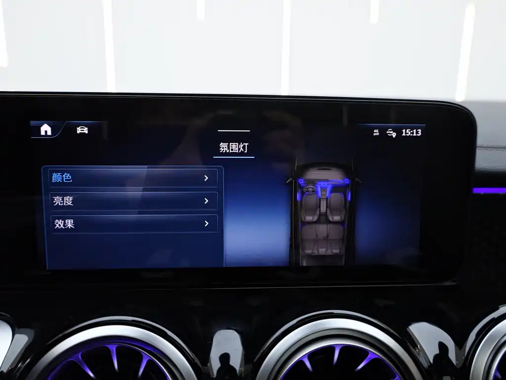 MERCEDES BENZ GLB 2024