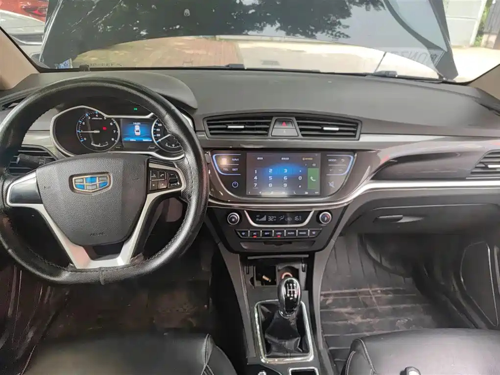 GEELY AUTO EMGRAND 2017